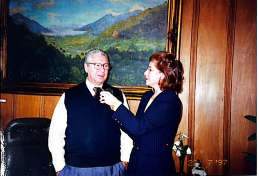Terezinha com Governador Mário Covas