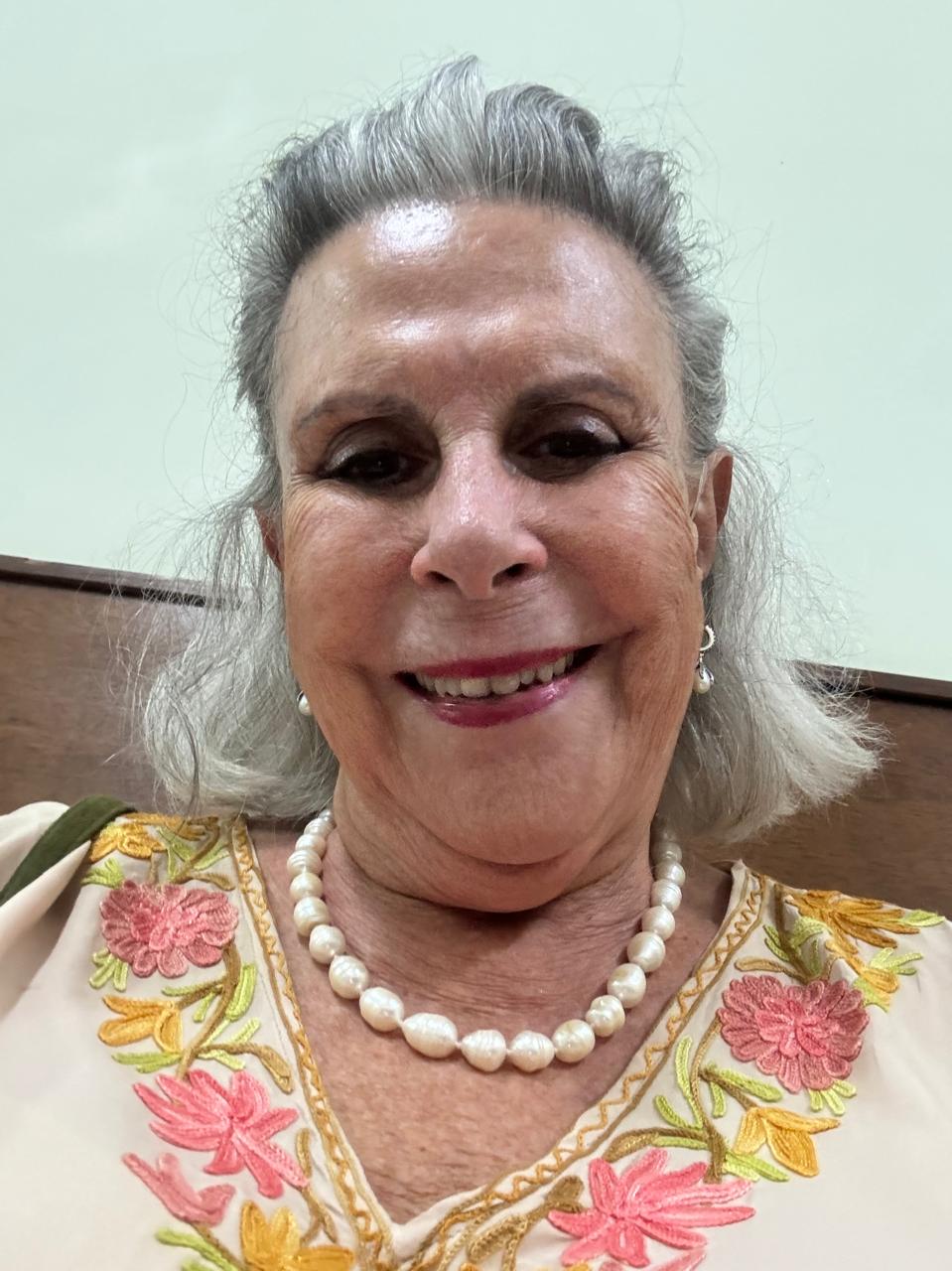 Terezinha da Paulina em evento público