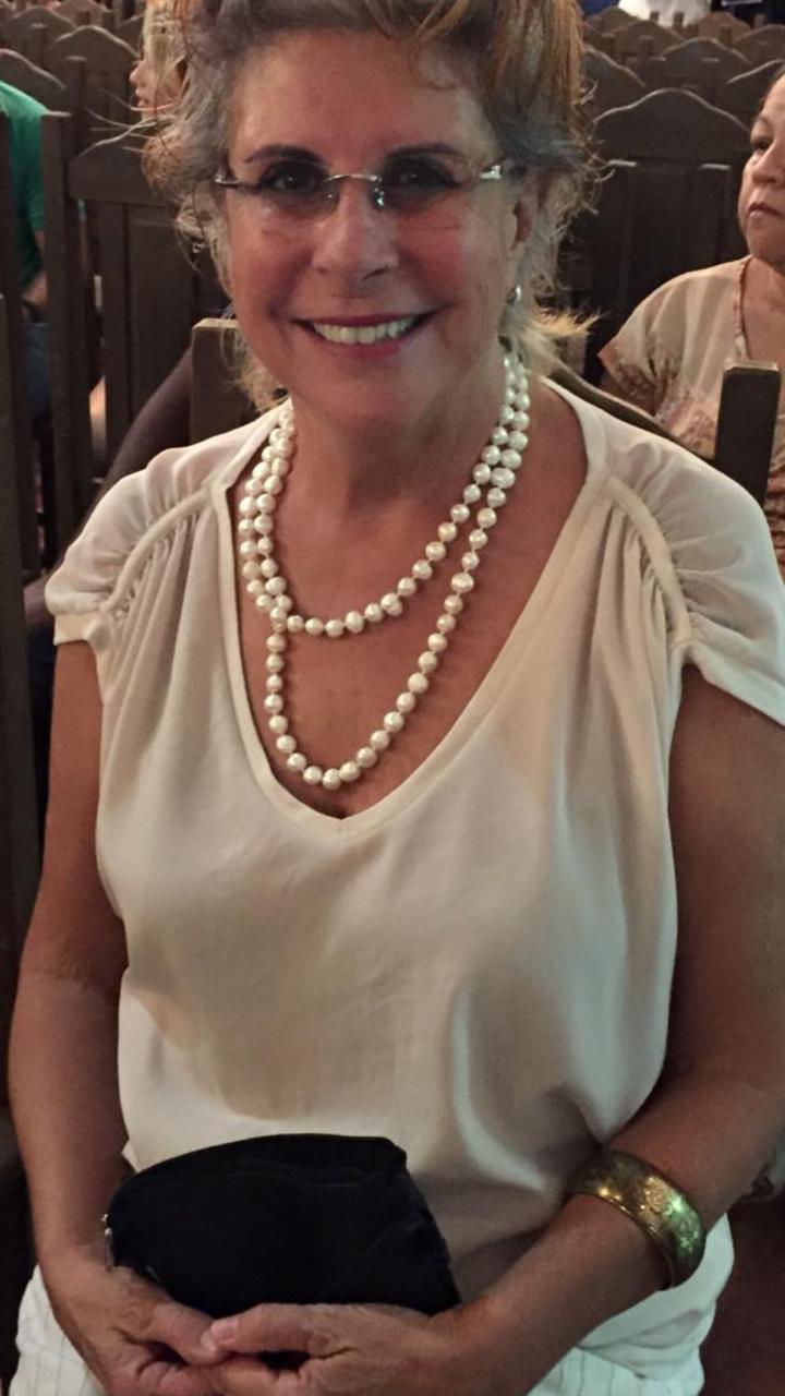 Terezinha com apoiadores